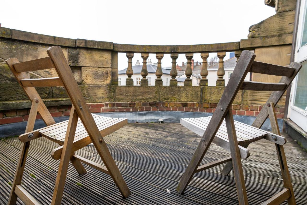 The Amazing Triplex - City Centre - Free Parking Sheffield Exterior foto